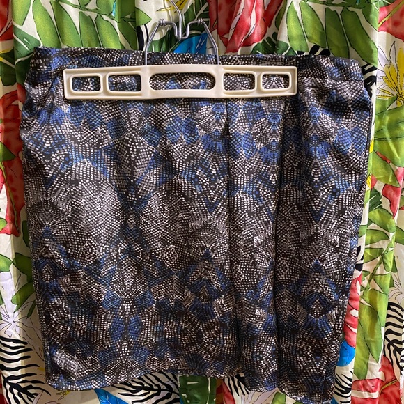 Forever21 Contemporary Patterned Silk Skirt - Picture 1 of 2